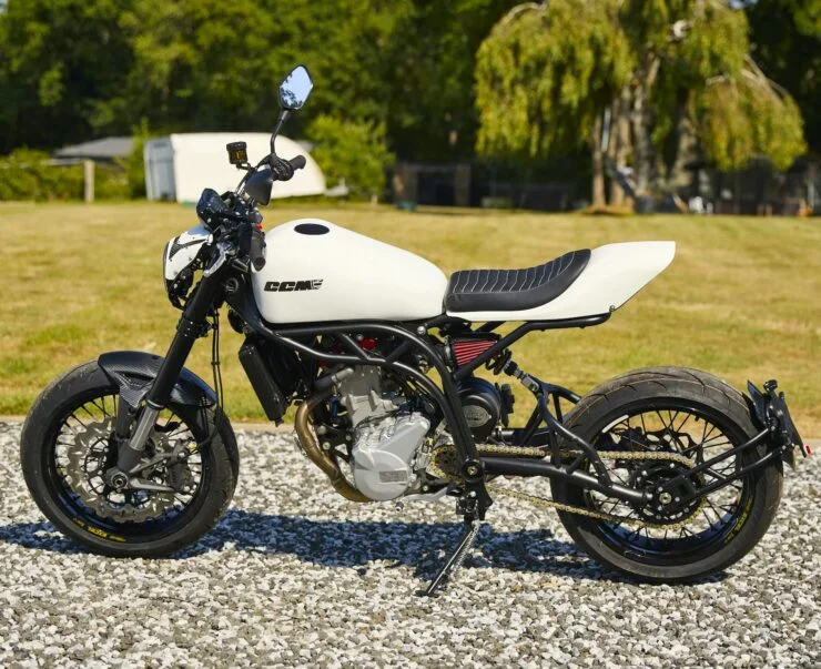 CCM Street Moto 600 Motorcycle 9