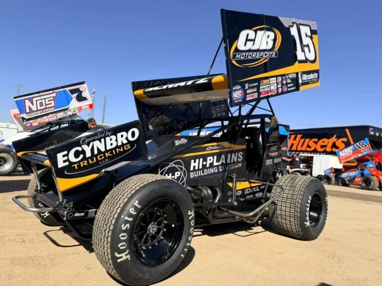 Bakersfield Showdown: Donny Schatz Secures Victory in World of Outlaws Event