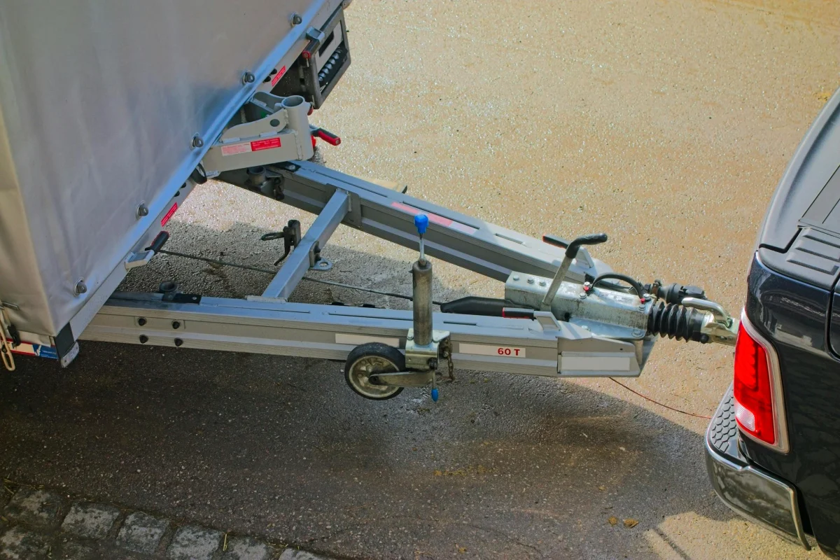 Vehicle Trailer Attached To Tow Hitch surge brake system