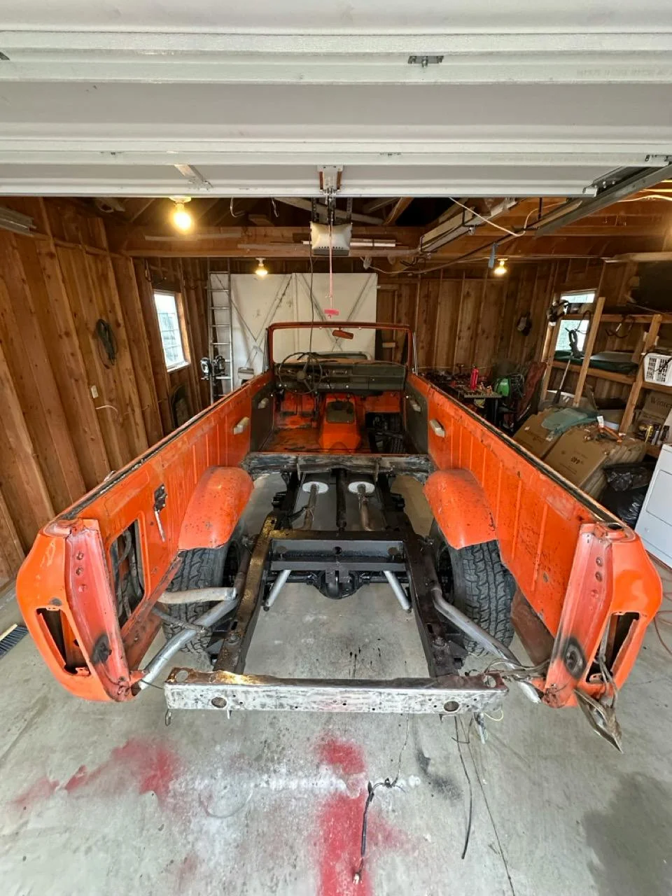 1976 International Scout Traveler metalwork