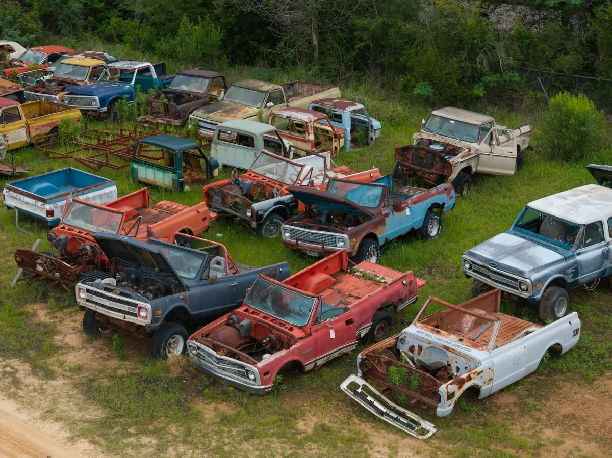 Velocity spare car parts body boneyard